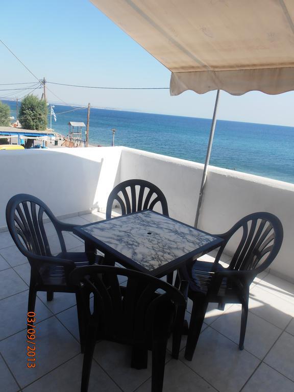 Iro Apartments Paralia Agias Foteinis Bilik gambar