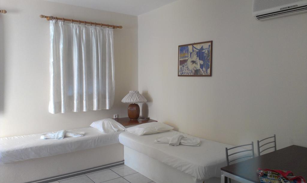 Iro Apartments Paralia Agias Foteinis Bilik gambar